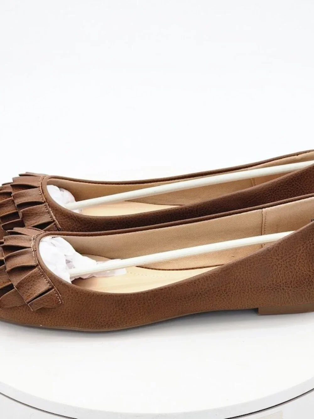 Journee Collection Judy Tan Ruffle Pointed Toe Flats Women's Size 8.5